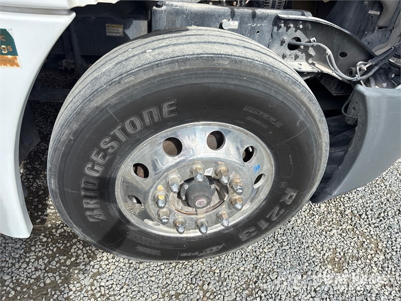 Freightliner Cascadia 125 Седельные тягачи