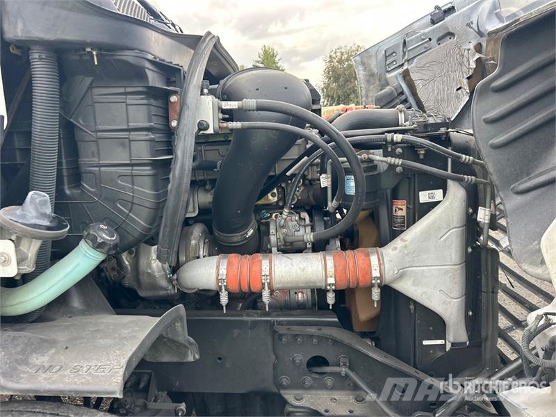 Freightliner Cascadia 125 Тягачі