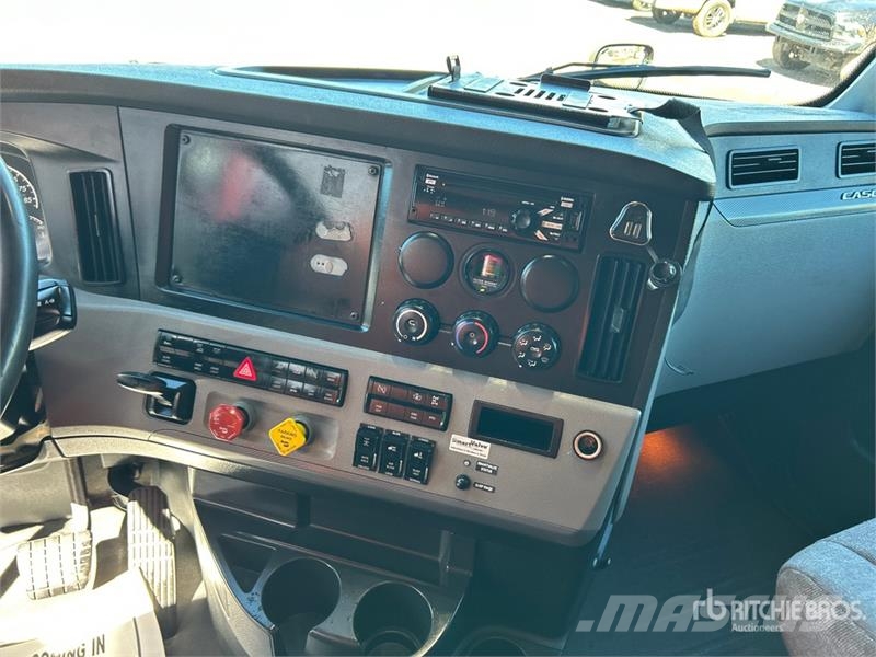 Freightliner Cascadia 116 Sadulveokid