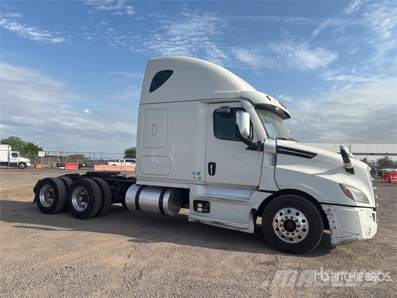 Freightliner Cascadia 126 6x4 T/A Sleeper Truck Tractor 牵引车