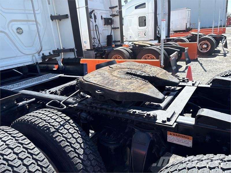 Freightliner Cascadia 113 Cabezas tractoras