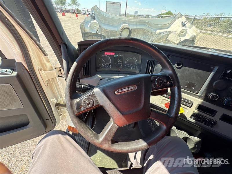Freightliner Cascadia 116 Vlačilci