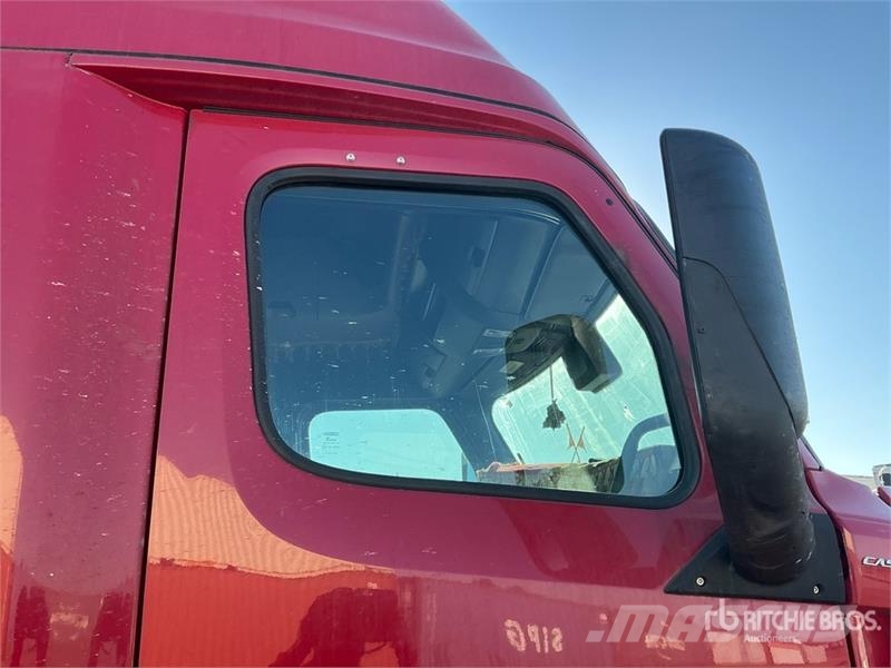 Freightliner Cascadia 126 Tractor Units