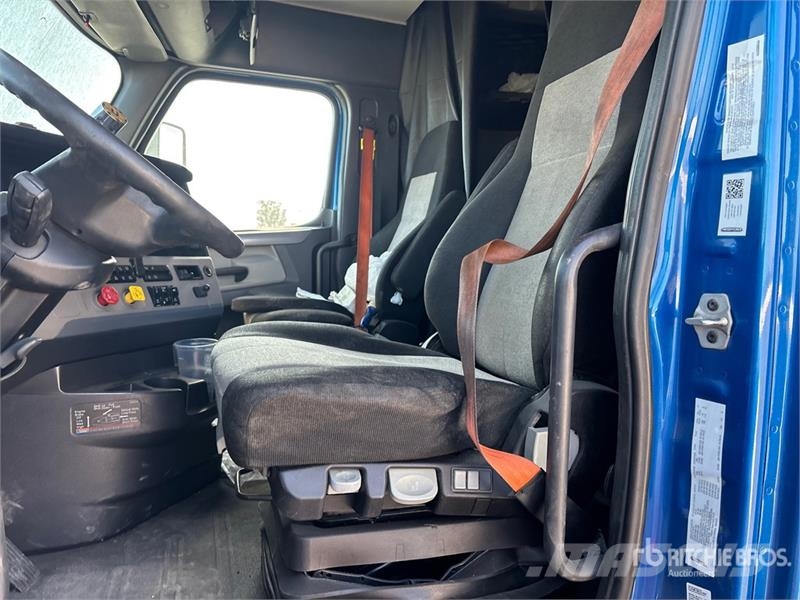 Freightliner Cascadia 126 Ťahače