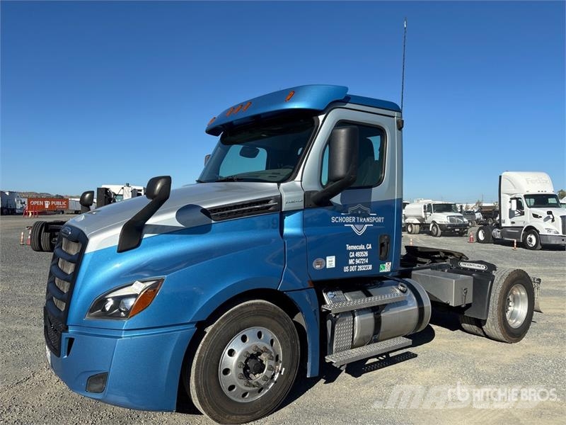 Freightliner Cascadia 126 Nyergesvontatók