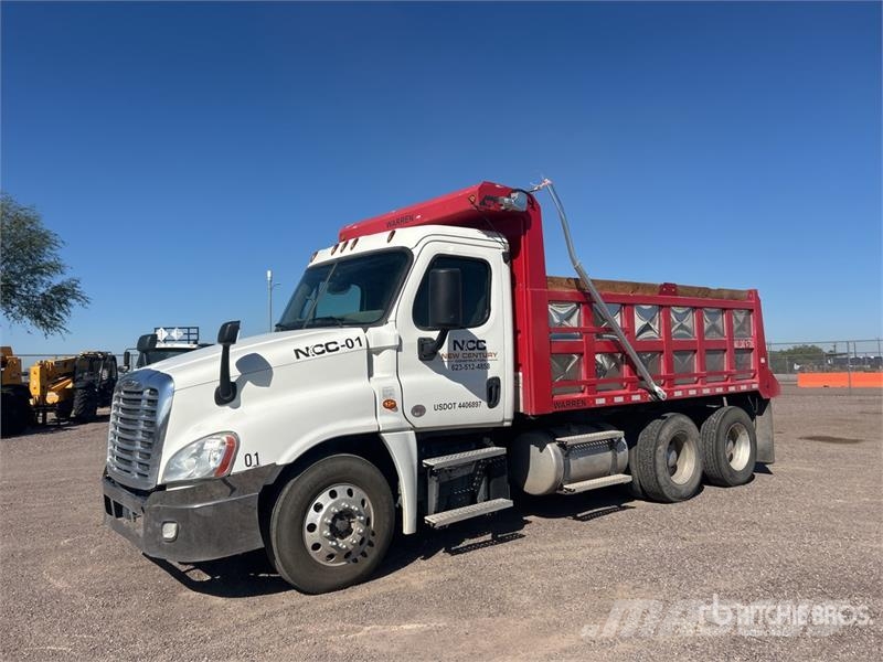 Freightliner Cascadia 125 6x4 T/A Dump Truck Camion benne