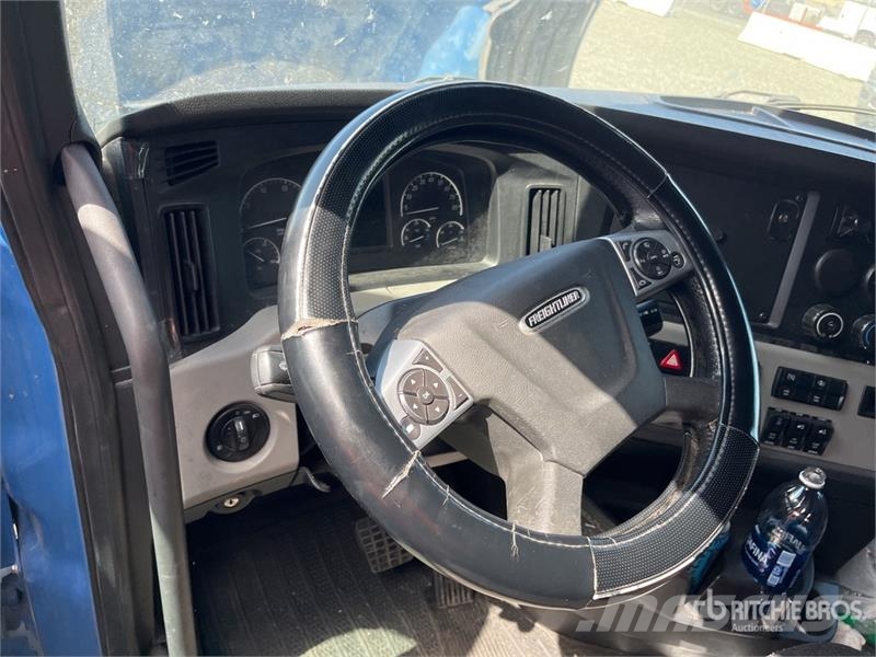 Freightliner Cascadia 126 Naudoti vilkikai