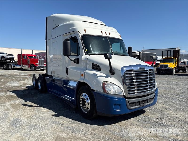 Freightliner Cascadia 113 Cabezas tractoras