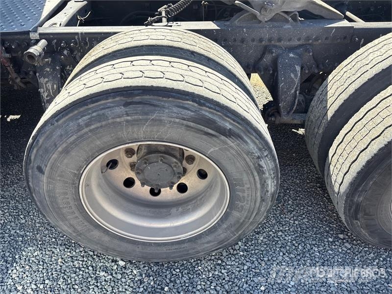 Freightliner Cascadia 125 6x4 T/A Sleeper Truck Tractor Седельные тягачи