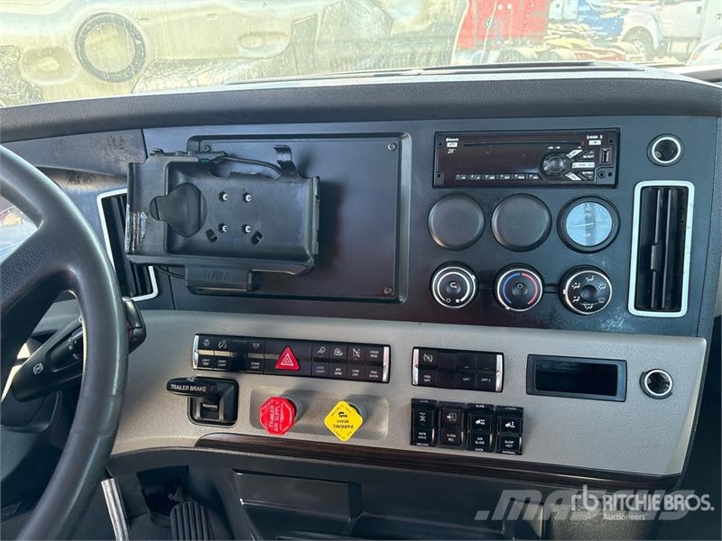 Freightliner Cascadia 126 Sattelzugmaschinen