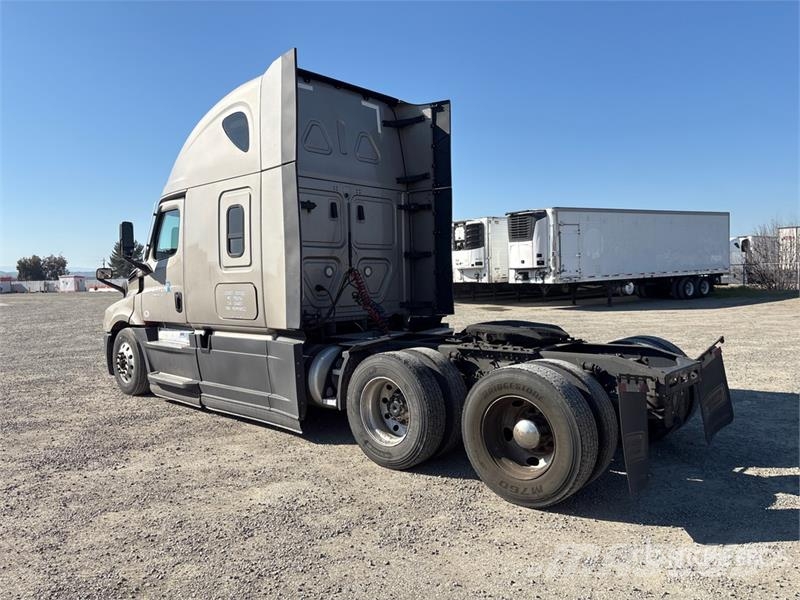 Freightliner Cascadia 126 6x4 T/A Sleeper Truck Tractor Trækkere