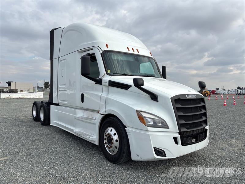 Freightliner Cascadia 126 Vilcēji