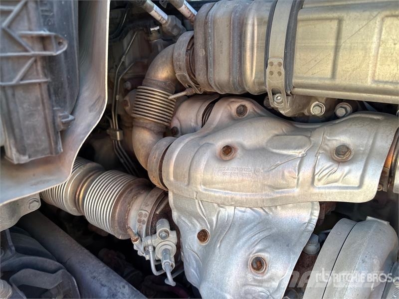Freightliner Cascadia 126 6x4 T/A Sleeper Truck Tractor Седельные тягачи