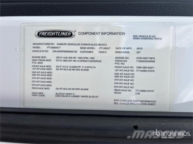 Freightliner Cascadia 126 6x4 T/A Sleeper Truck Tractor Τράκτορες