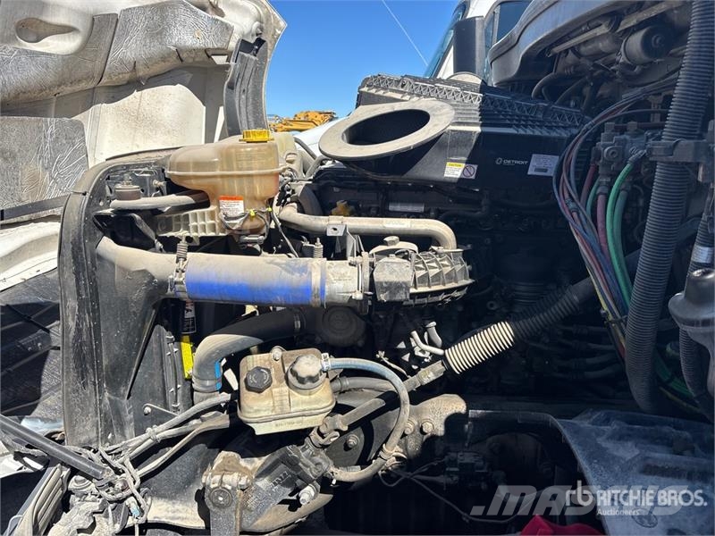 Freightliner Cascadia 126 Truck Tractor Units