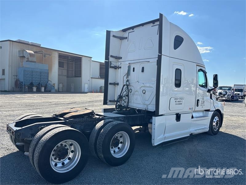 Freightliner Cascadia 126 Vlačilci