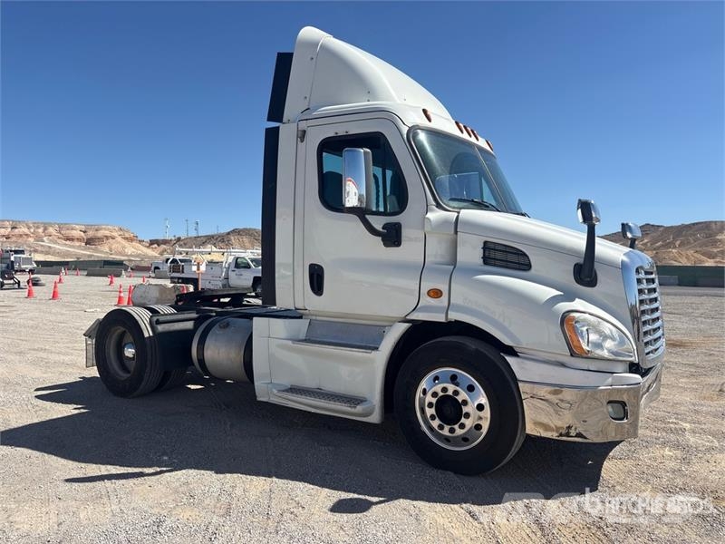 Freightliner Cascadia 113 Тягачі