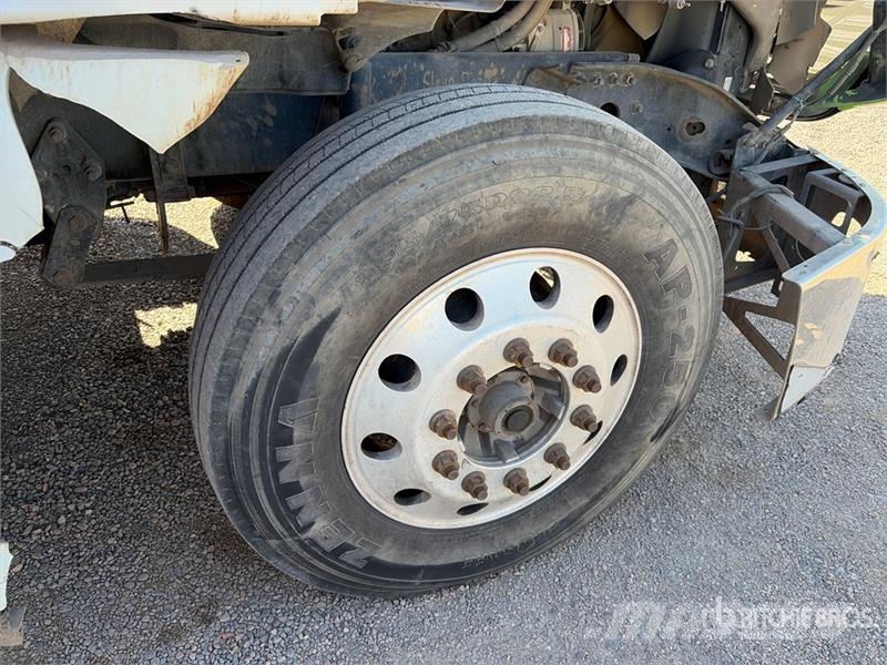 Freightliner Cascadia 125 6x4 T/A Sleeper Truck Tractor Tractores (camiões)
