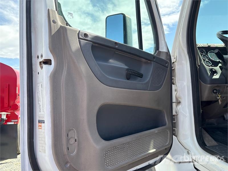 Freightliner Cascadia 125 Vlačilci