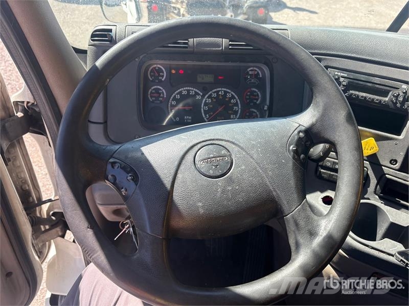 Freightliner Cascadia 113 Тягачі