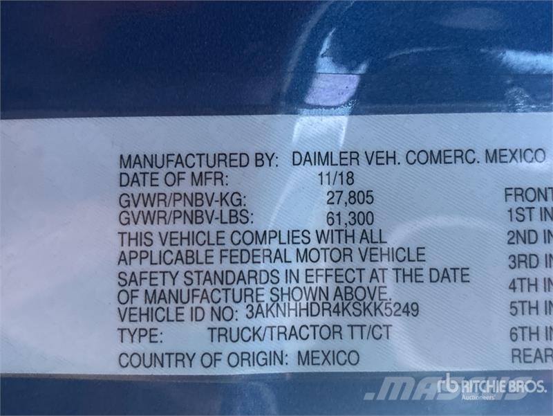 Freightliner Cascadia 126 8x4 Tri/A Sleeper Truck Tractor Trekkvogner