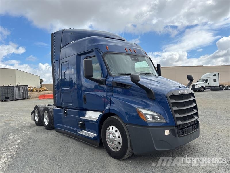 Freightliner Cascadia 116 Sadulveokid
