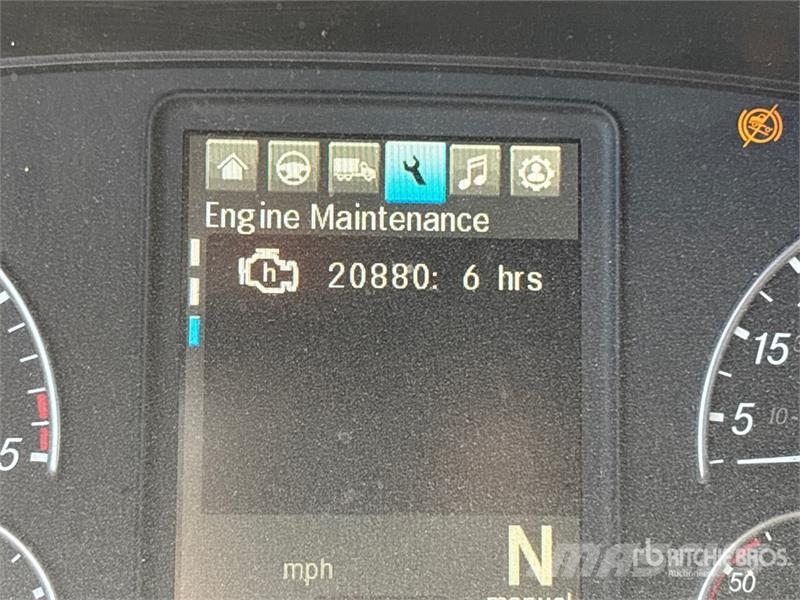 Freightliner Cascadia 126 6x4 T/A Sleeper Truck Tractor Sattelzugmaschinen