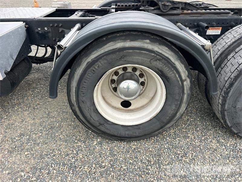 Freightliner Cascadia 125 Тягачі