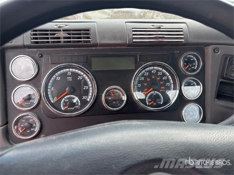 Freightliner Cascadia 125 Седельные тягачи