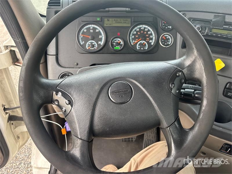 Freightliner Cascadia 113 Тягачі