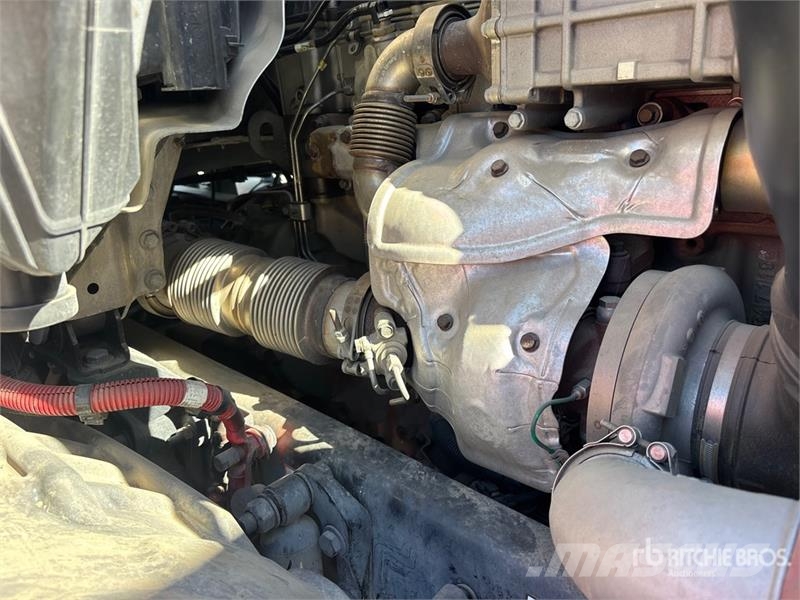 Freightliner Cascadia 126 Kipper