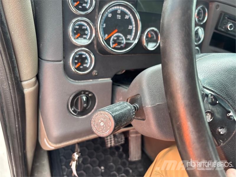 Freightliner Cascadia 125 Седельные тягачи