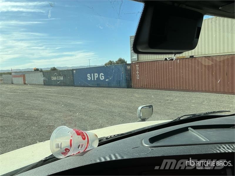 Freightliner Cascadia 126 6x4 T/A Sleeper Truck Tractor Tracteur routier