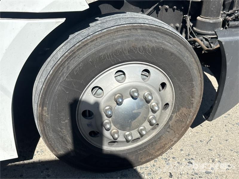 Freightliner Cascadia 126 Naudoti vilkikai