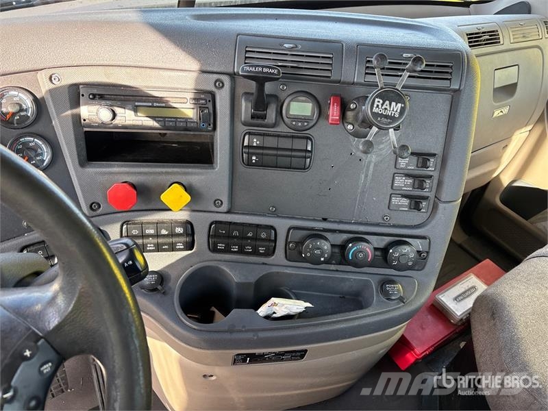 Freightliner Cascadia 125 Vlačilci
