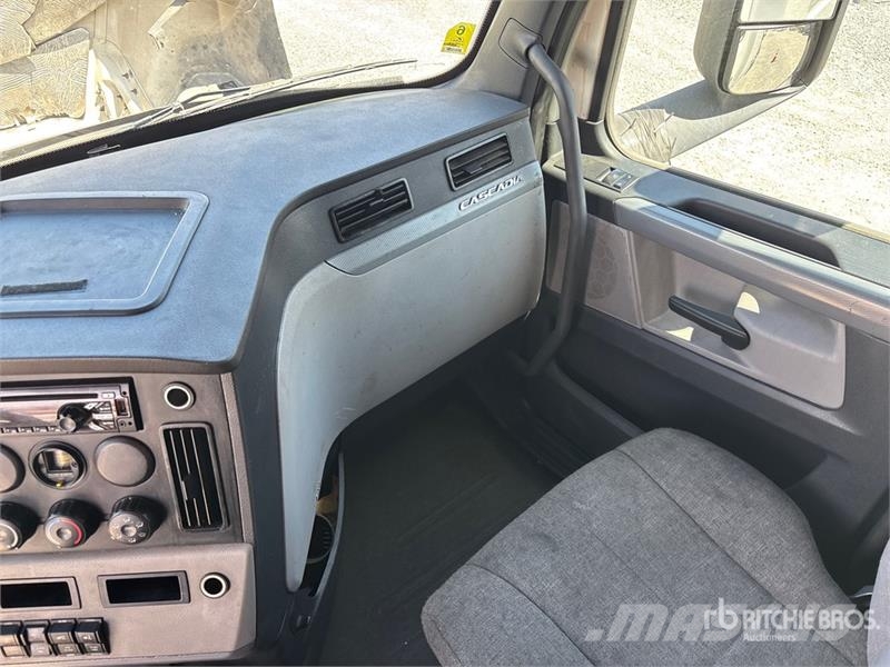 Freightliner Cascadia 116 Tractor Units
