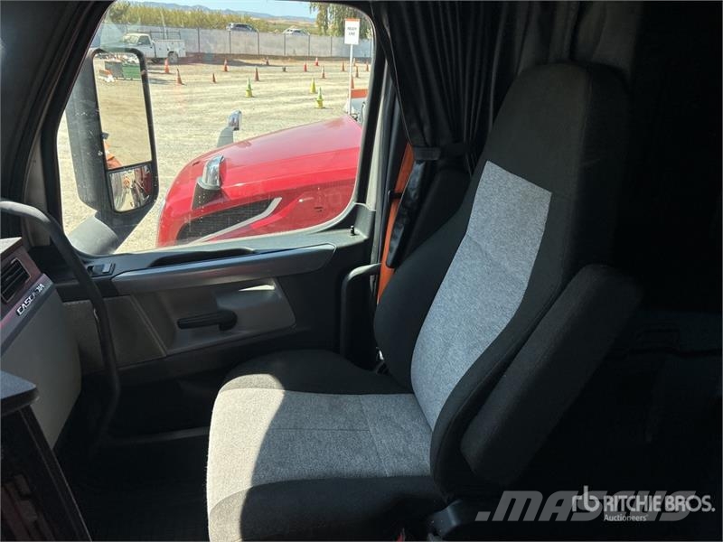 Freightliner Cascadia 126 Prime Movers