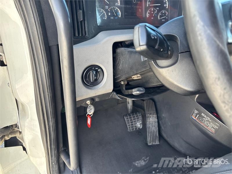Freightliner Cascadia 116 Tractor Units