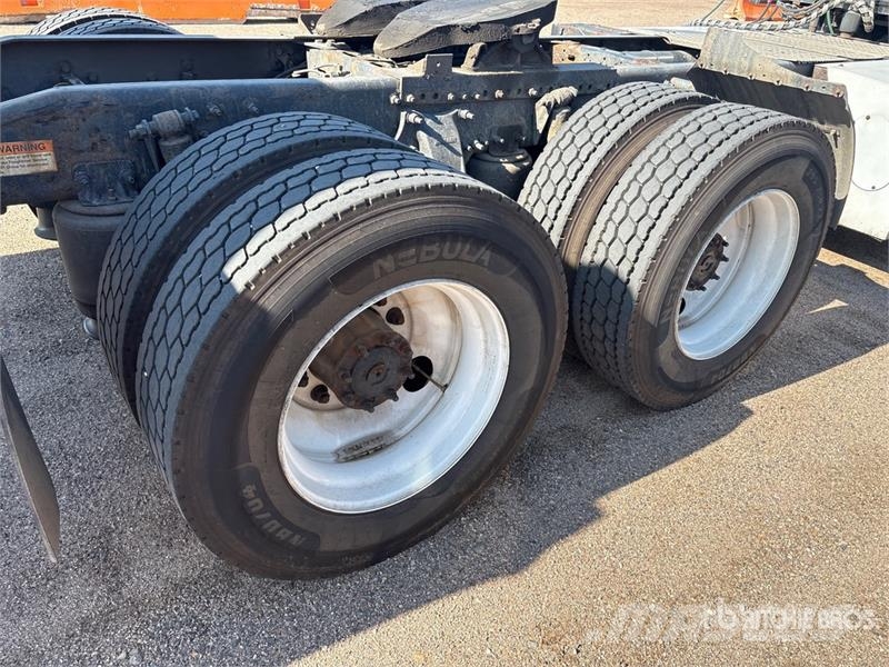 Freightliner Cascadia 113 Vilcēji