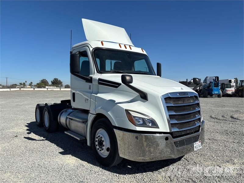 Freightliner Cascadia 126 Cabezas tractoras