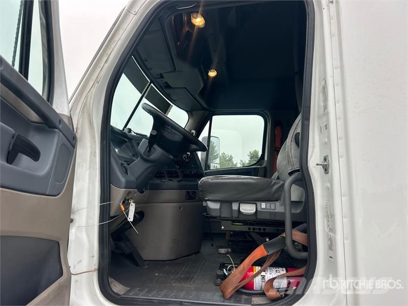 Freightliner Cascadia 125 Tractor Units