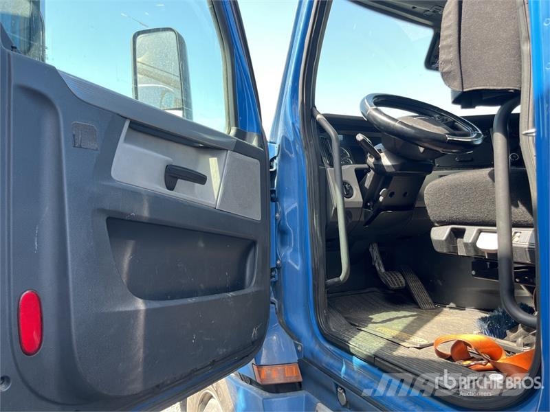 Freightliner Cascadia 126 Naudoti vilkikai