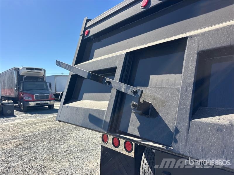 Freightliner Cascadia 126 Kipper