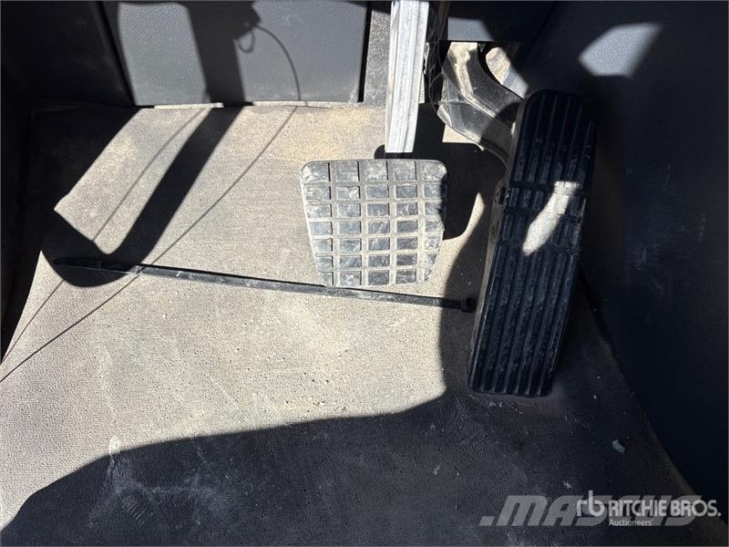 Freightliner Cascadia 126 Kipper