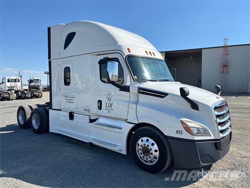 Freightliner Cascadia 126 Vlačilci