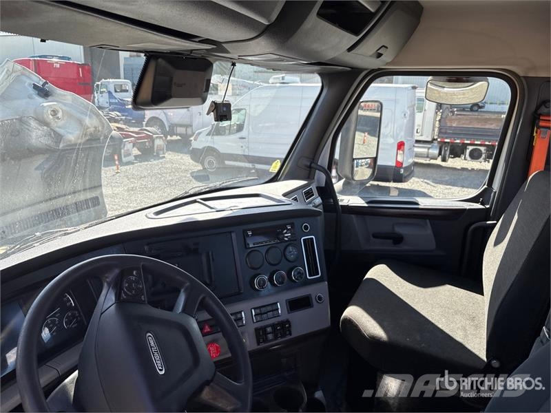 Freightliner Cascadia 126 Sattelzugmaschinen