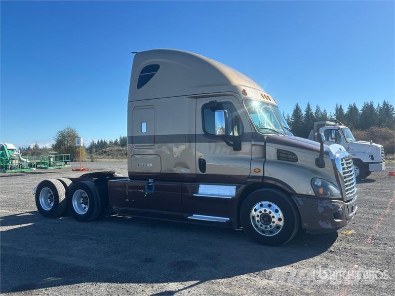 Freightliner Cascadia 113 Vlačilci