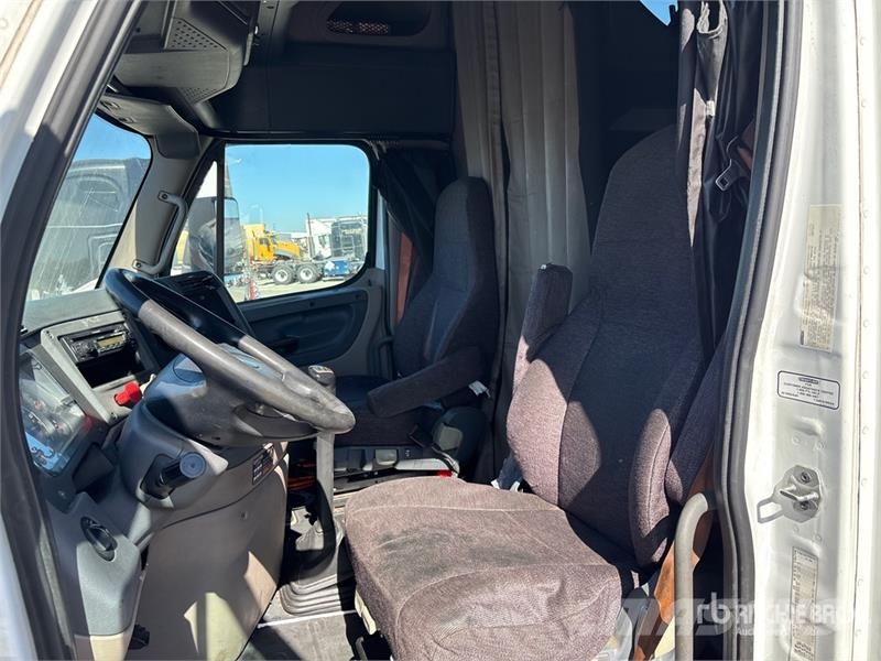 Freightliner Cascadia 125 6x4 T/A Sleeper Truck Tractor Tracteur routier