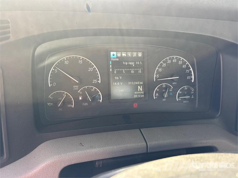 Freightliner Cascadia 126 Kipper