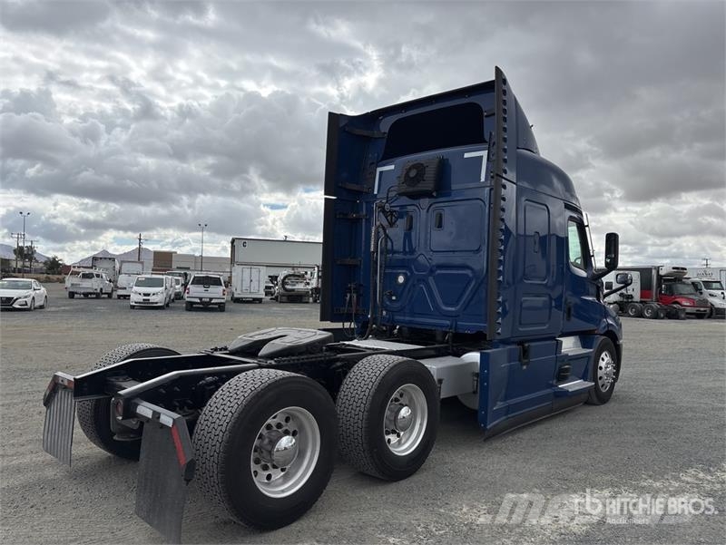 Freightliner Cascadia 116 Sadulveokid